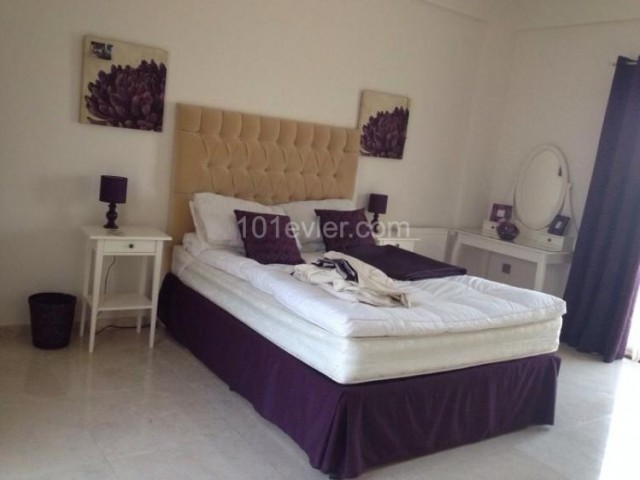 Villa For Sale in Yeşiltepe, Kyrenia