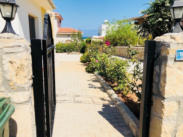 3 + 1 villas for sale in Esentepe with a fully furnished equivalent land plot with a garden 1 minute from the sea ** 