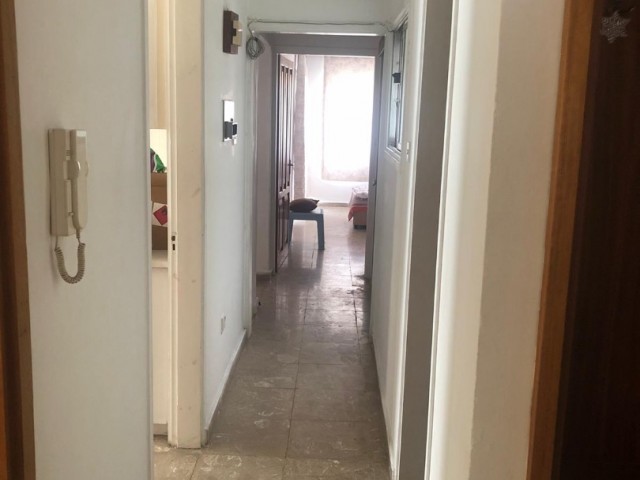 180 m² 3+1 flat for sale with fireplace on the main street in Kyrenia ** 