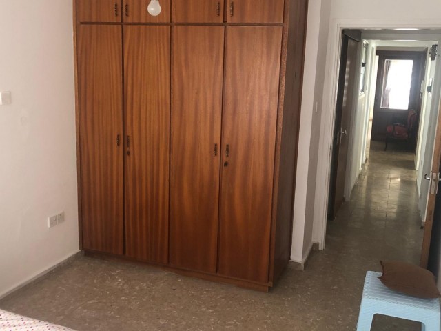 180 m² 3+1 flat for sale with fireplace on the main street in Kyrenia ** 