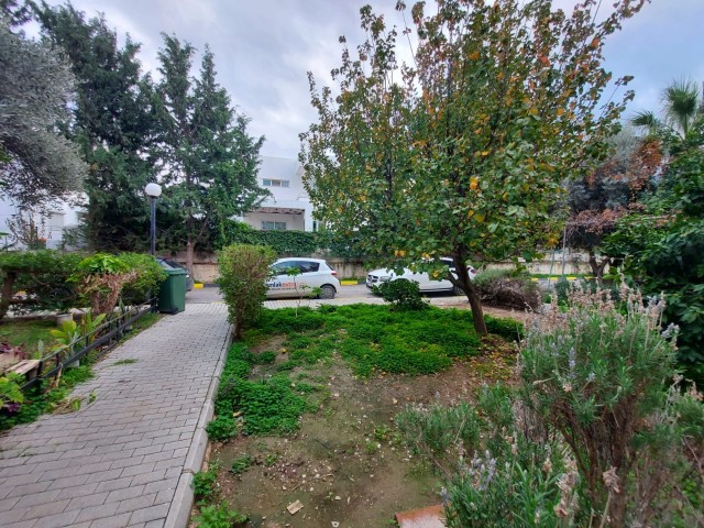 Near Karaoğlanoğlu GAU, in a secure complex with a well-kept pool, 3+1 twin villa with detached garden and fireplace for sale ** 