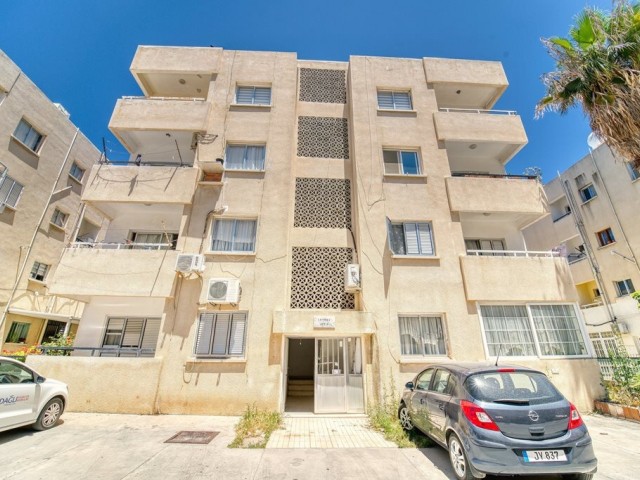 Girne merkezde merkezi konumda 3 + 1 satılık daire