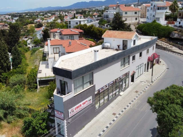 Halbgebäude zum Verkauf komplett mit ununterbrochenem Meerblick in chatalköy 110 metre2 Geschäft 100 metre2 halbgebäude zum Verkauf mit Kamin 2 + 1 Wohnung und Dachterrasse ** 