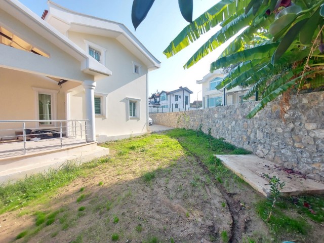 Villa for rent in Alsancak with sea view pool 3+1 zero luxury furnished 3 bathrooms 