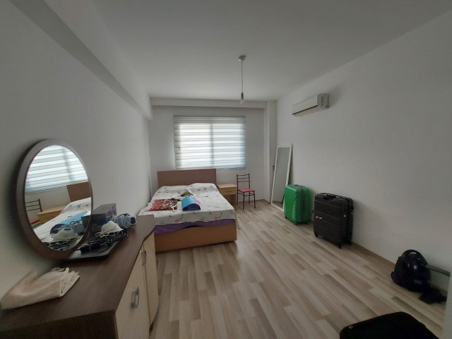 3+1 furnished luxury flat for rent in a secure complex with a communal pool in the center of Kyrenia