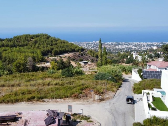 615 m2 land for sale in Karmide with mountain and sea view project ready