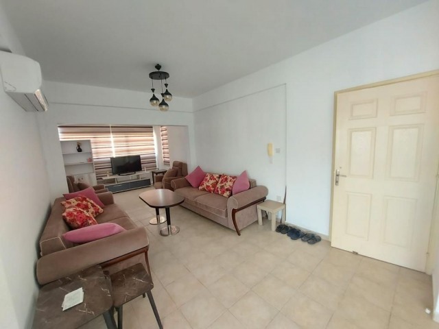 2+1 penthouse apartment for sale in the center of Kyrenia (05338419808) Hülya Öncal