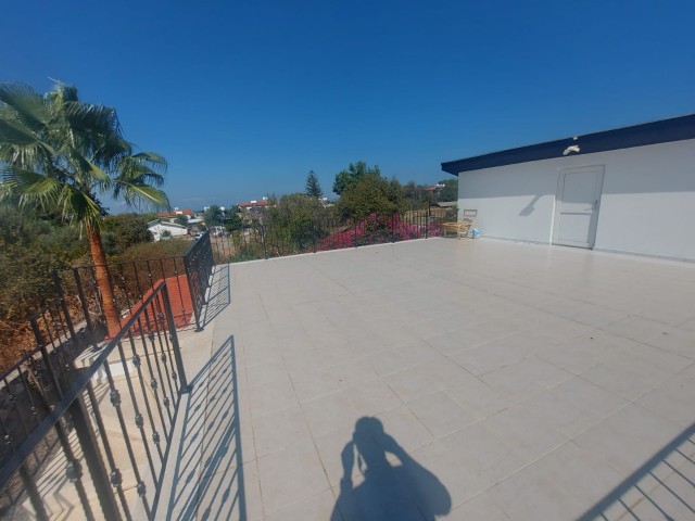 3+1 detached house for rent with two villas in a central location in Alsancak, with a shared pool, garden, fireplace, three bathrooms