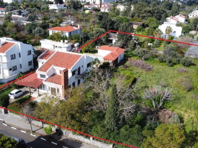 4+1 commercial villa for rent with pool on two acres of land on Karaoğlanoğlu Girne American University street