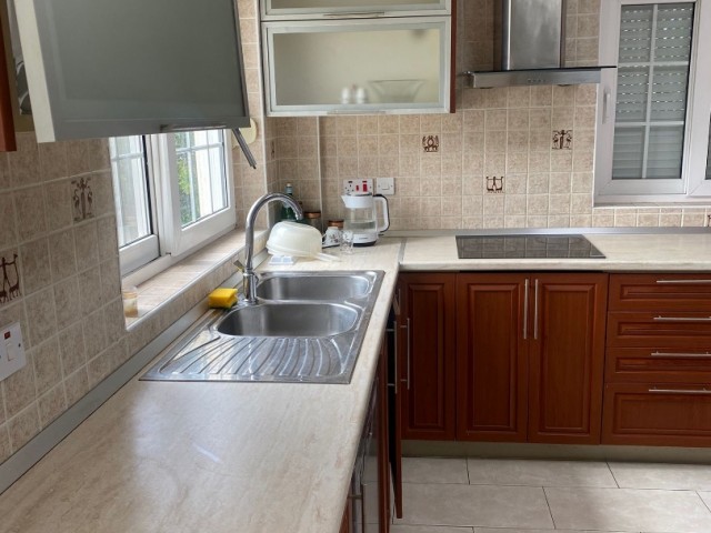 Villa To Rent in Arapköy, Kyrenia