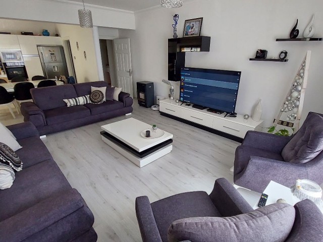 3+1 flat for sale in Famagusta Çanakkale Region, Central location, 5 minutes away from everywhere