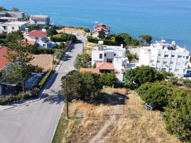 Girne Alsancak'ta Plaja 120 Metre Mesafede Villa Projesi Hazır -Satılık 553 m² Arsa