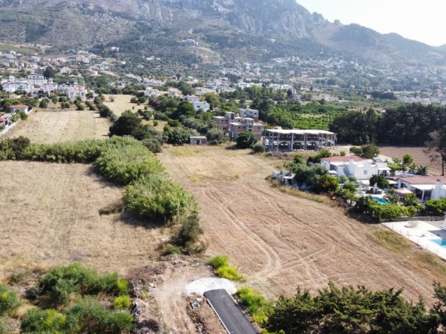 40% zoned land with mountain and sea views, 300 meters from the sea in Lapta