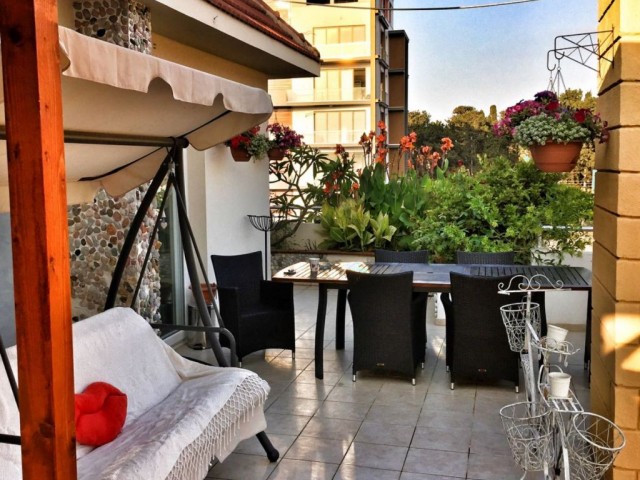 Penthouse To Rent in Girne Merkez, Kyrenia