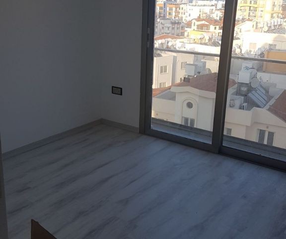 girne nusmar market yanında 3+1 muhteşem manzaralı geniş teraslı satılık penthouse 