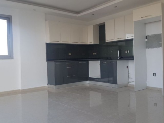 girne nusmar market yanında 3+1 muhteşem manzaralı geniş teraslı satılık penthouse 