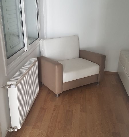 Karşıyaka'da kiralık 3+1  muhteşem dağ ve deniz manzaralı bahçeli villa