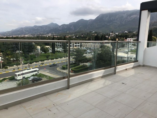 Penthouse Kaufen in Girne Merkez, Kyrenia