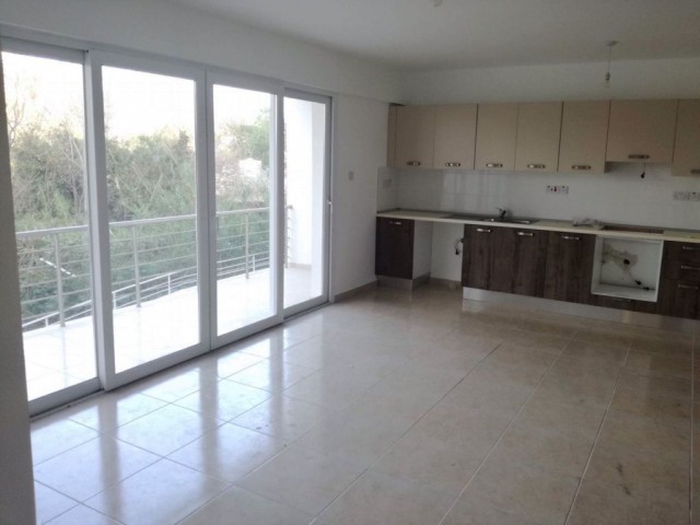 Flat To Rent in Girne Merkez, Kyrenia