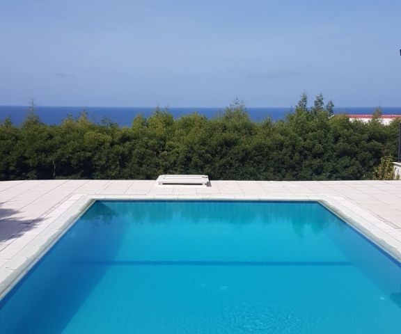 3+1 villa with private pool in Karşıyaka with magnificent mountain and sea views.