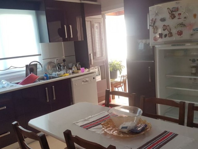 Flat To Rent in Karşıyaka, Kyrenia