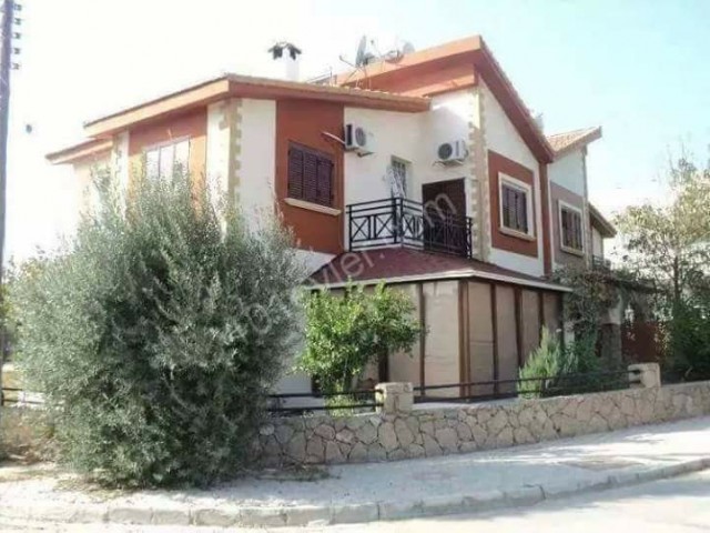 Gönyelide satılık eşyalı 3+1 ikiz villa (sadece beyaz eşyalı)