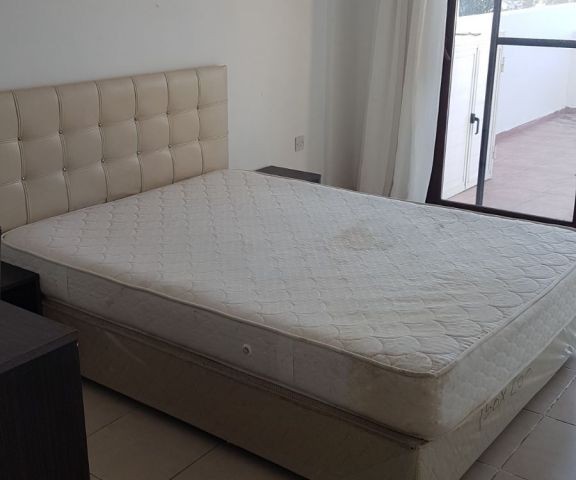 Flat To Rent in Alsancak, Kyrenia