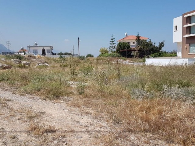 Residential Zoned Plot For Sale in Çatalköy, Kyrenia