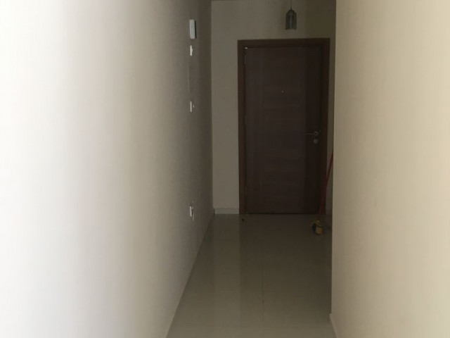 Girne jasmine court karşısı full eşyalı 2+1 (komisyonsuz)