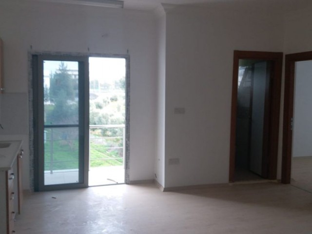 LEFKE'DE TAŞINMAYA HAZIR SATILIK 2+1 DAİRE