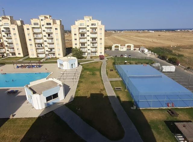 2+1 Wohnung mit Meerblick auf dem Gelände mit Pool im Zentrum von Pier ** 