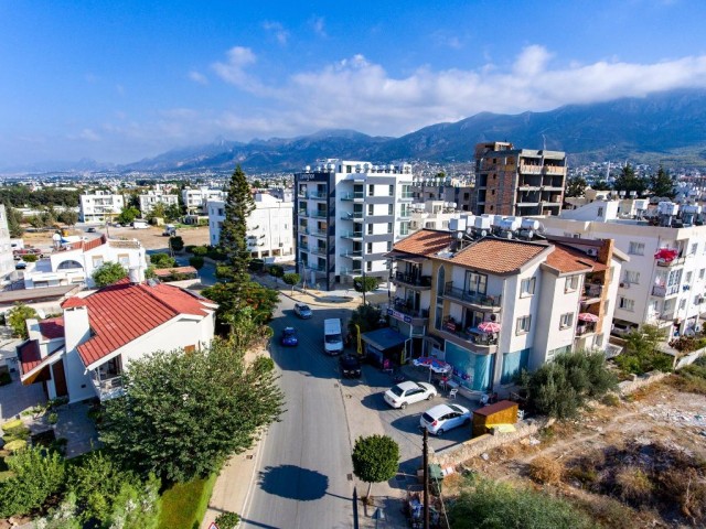 Girne merkezde satılık 1+1 daire 