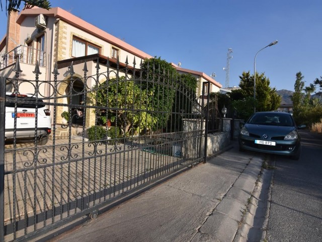 3+1 VILLA ZUM VERKAUF IN KYRENIA ** 