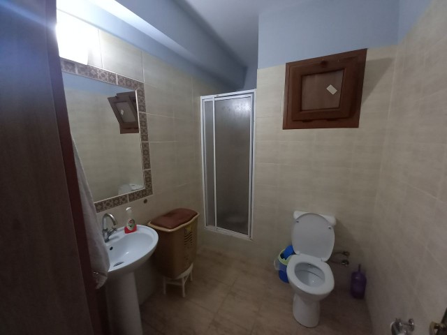 ALSANCAK ZENTRUM 3+1 WOHNUNG ZU VERKAUFEN ** 