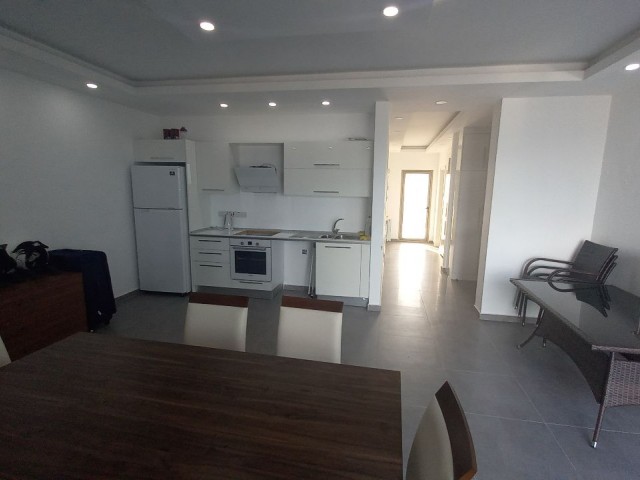 Girne Merkez Deniz Manzaralı 3+1 Penthouse