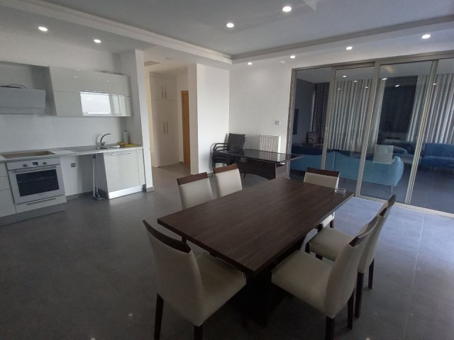 Girne Merkez Deniz Manzaralı 3+1 Penthouse