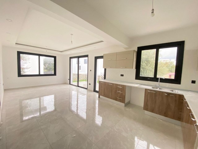 VILLA FOR SALE IN KYRENIA ** 