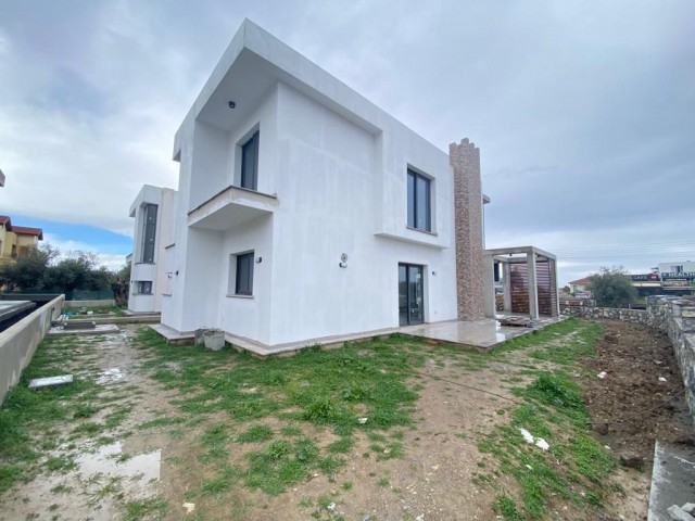 VILLA FOR SALE IN KYRENIA ** 