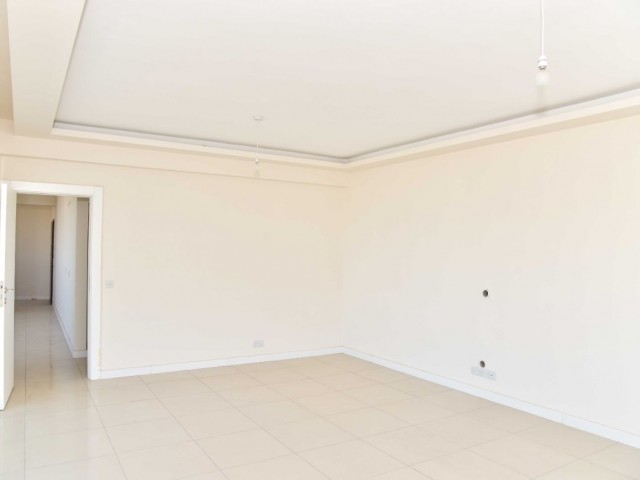 3+1 FLAT FOR SALE IN KYRENIA ** 