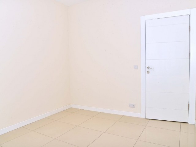 3+1 FLAT FOR SALE IN KYRENIA ** 