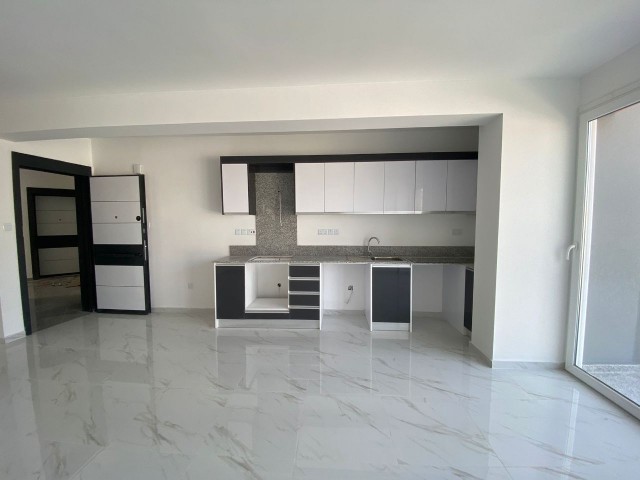 GİRNE SATILIK 1+1 DAİRE 