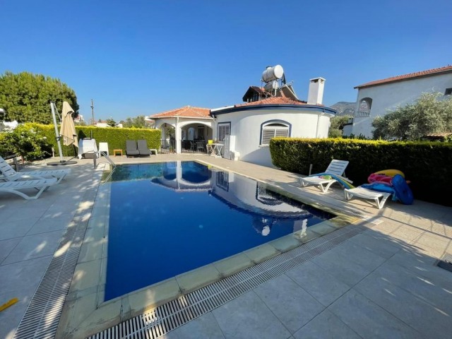 VILLA ZUM VERKAUF IN KYRENIA ** 