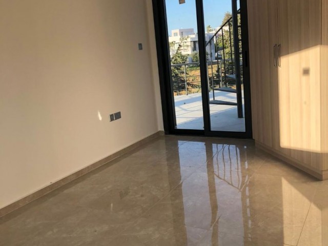 LUXUS 4+1 VILLA IN GIRNE ALSANCAK ** 