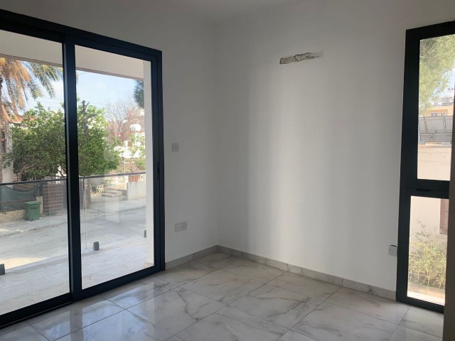 Nicosia Yenişehir 2 + 1 Zero Apartment ** 