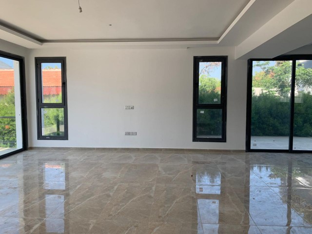 3 + 1 Villa in Kyrenia Alsancak within Walking Distance to the Sea ** 