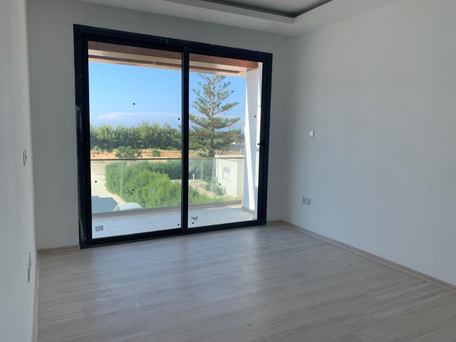 3+1 Villa In Gehweite Zum Meer In Kyrenia Alsancak ** 