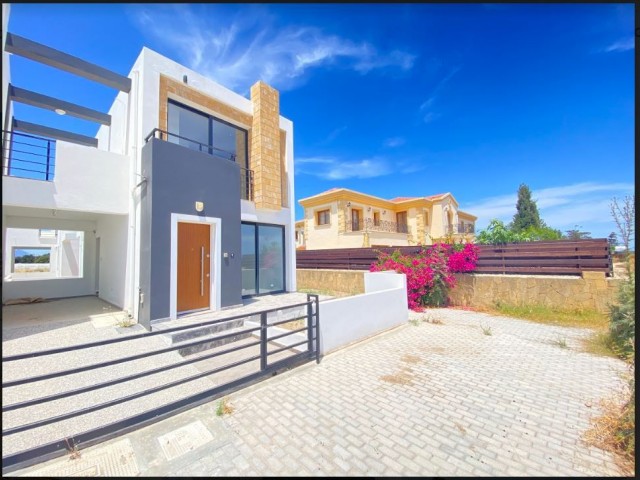 Girne Çatalköy de Denize Yürüme Mesafesinde Satılık 2+1 Villa