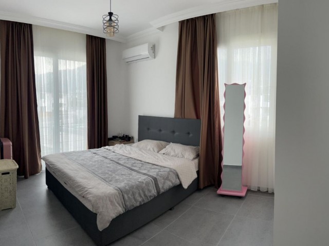 GİRNE KARAOĞLANDA SATILIK FULL EŞYALI 1+1 DAİRE