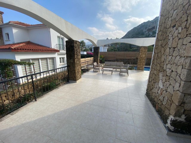 Villa For Sale in a Quiet Location in Kyrenia Alsancak