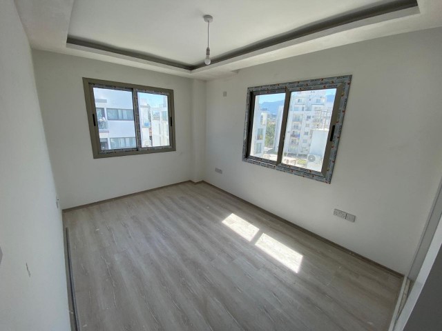 3+1 Flat With Sea View In A Building With Elevator In The Center Of Kyrenia